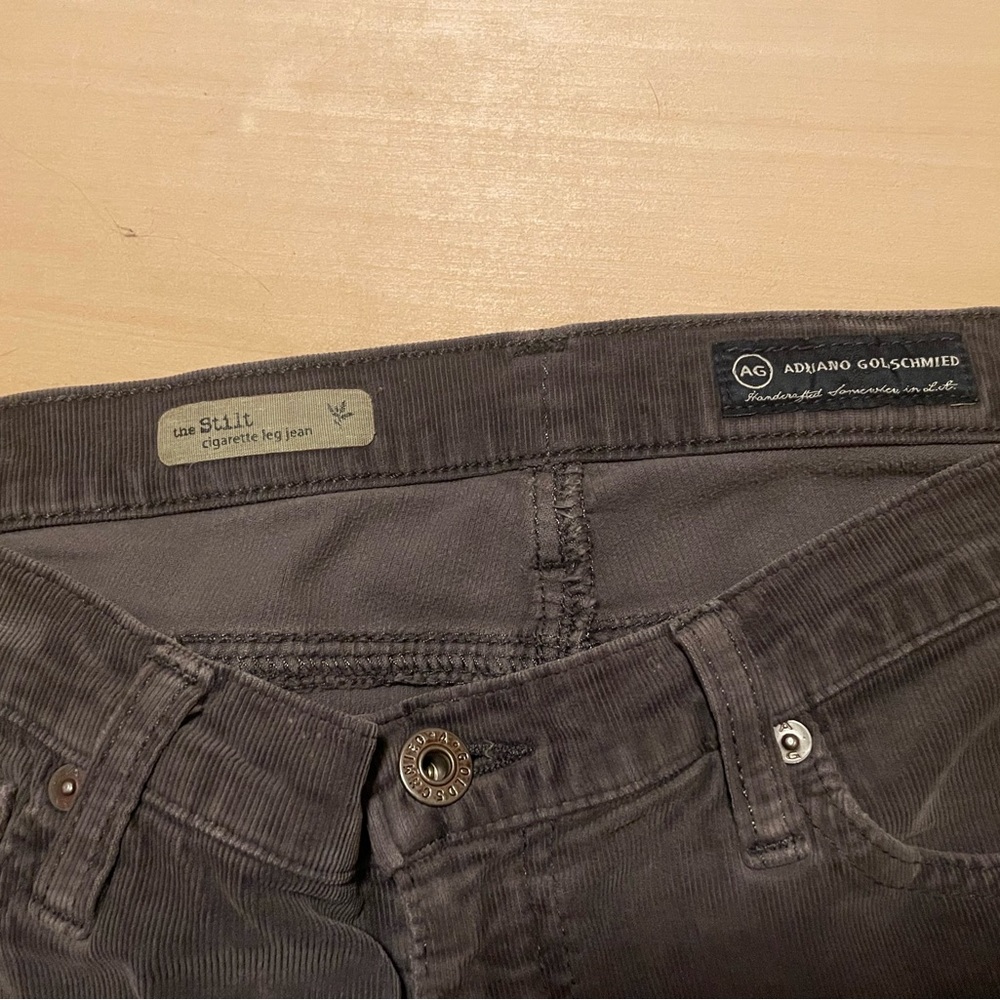 AG Adriano Goldschmied the Stilt cigarette leg jean size 28R - Picture 3 of 5